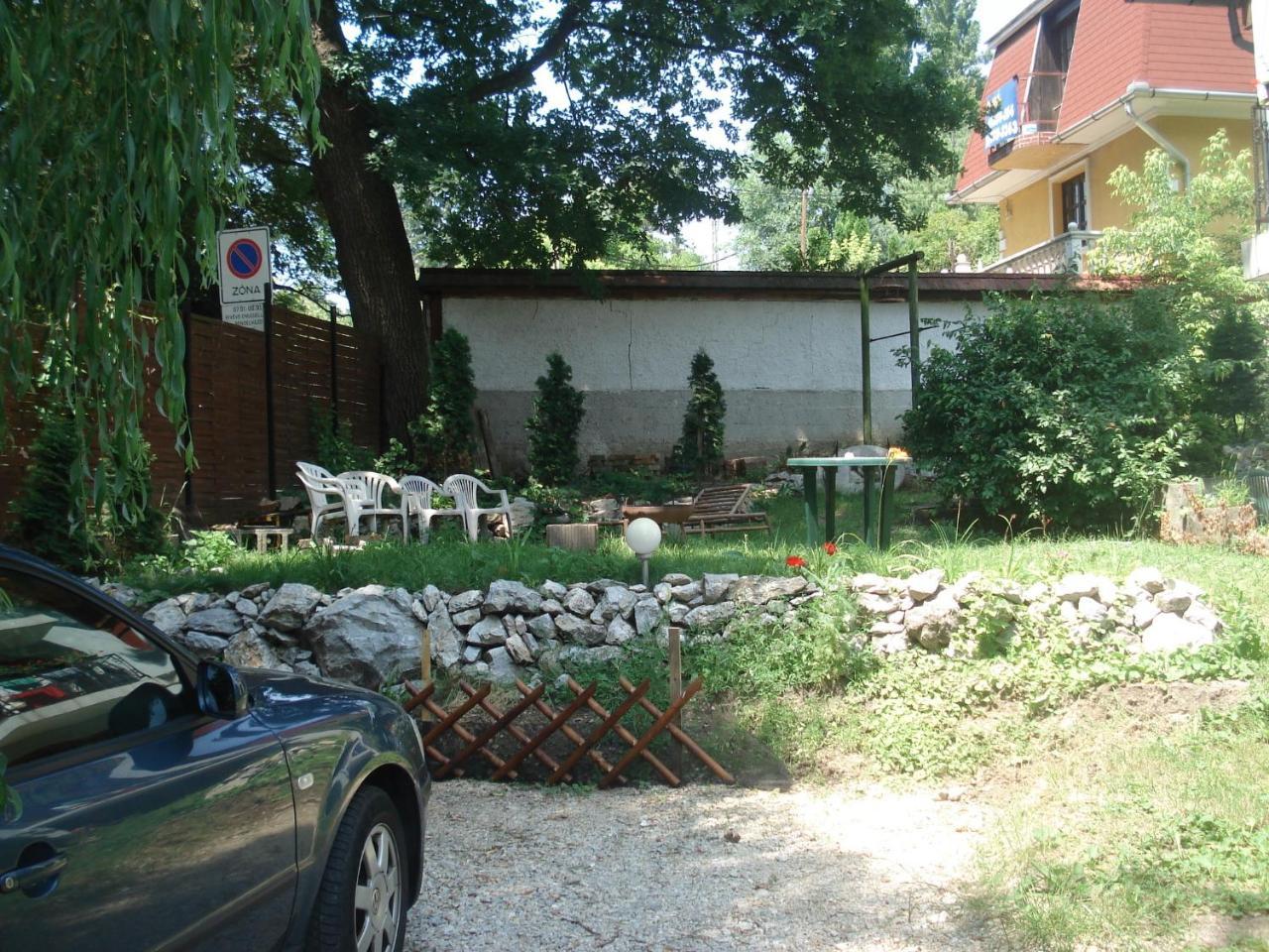 Bartek Vendeghaz Hotel Mişcolţ Exterior foto